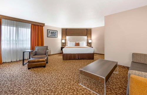 Southeast Salem Hotel | Best Western Plus Mill Creek Inn