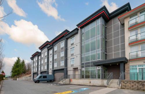 Mission Hotel | Best Western PLUS Mission City Lodge