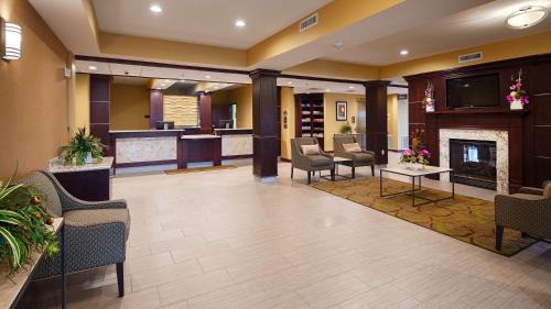 Kenner - Louis Armstrong International Airport Hotel | Best Western Plus New Orleans Airport Hotel