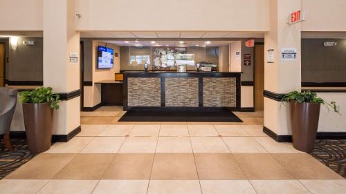 Bear Hotel | Best Western Plus Newark/Christiana Inn