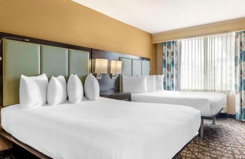 Townsite Hotel | Best Western Plus Oceanside Palms
