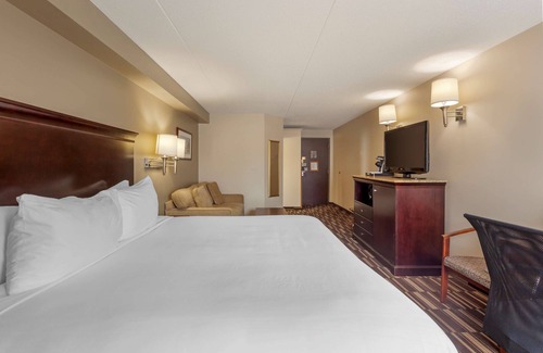 Orillia Hotel | Best Western Plus Orillia Hotel