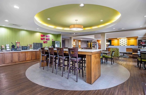 Arkansas City Hotel | Best Western Plus Patterson Park Inn