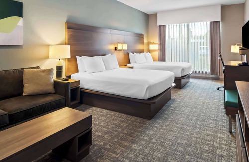 Pitt Meadows Hotel | Best Western Plus Pitt Meadows Inn & Suites