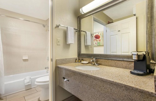 Pleasanton Hotel | Best Western Plus Pleasanton Inn