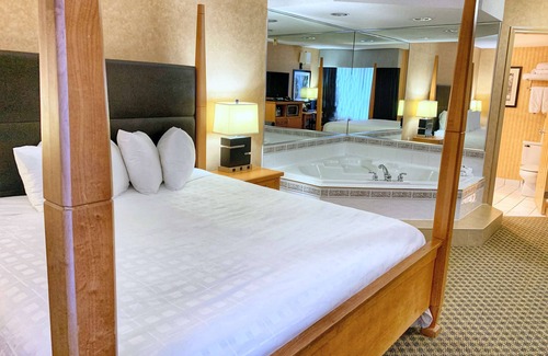 South Clearbrook Hotel | Best Western Plus Regency Inn & Conference Centre