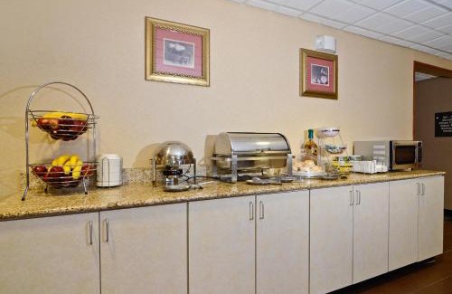Richmond Hotel | Best Western Plus Richmond Indiana I-70