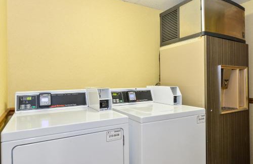 Sandston Hotel | Best Western Plus Richmond