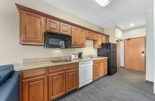 Wetmore Hotel | Best Western Plus San Antonio East Inn & Suites
