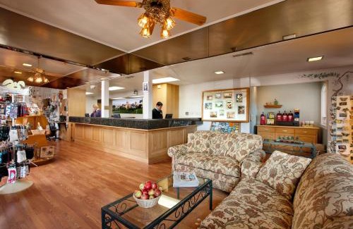 Oak Park Hotel | Best Western Plus Santa Barbara