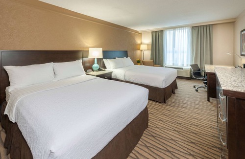 Strongsville Hotel | Best Western Plus Strongsville Cleveland
