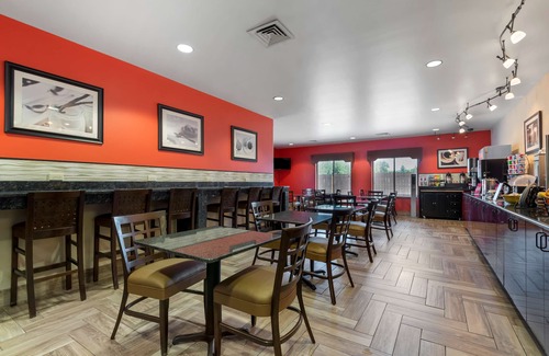 Greenville Hotel | Best Western Plus Suites-Greenville
