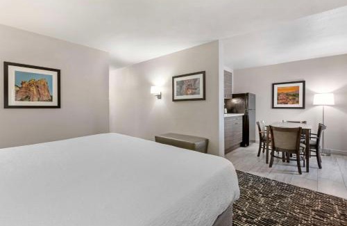 Sierra Vista Hotel | Best Western Plus Sun Canyon