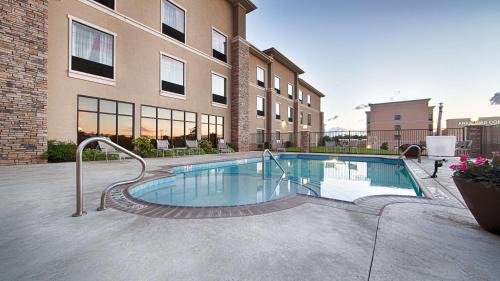 Texarkana Hotel | Best Western Plus Texarkana Inn and Suites