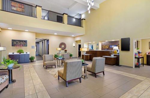 Thornburg Hotel | Best Western Plus Thornburg Inn & Suites