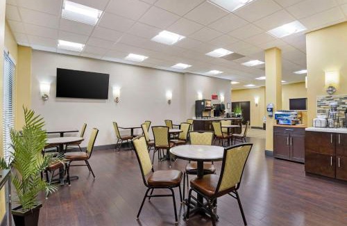 Thornburg Hotel | Best Western Plus Thornburg Inn & Suites