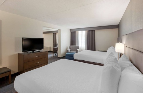 Northeast Mississauga Hotel | Best Western Plus Toronto Airport Hotel