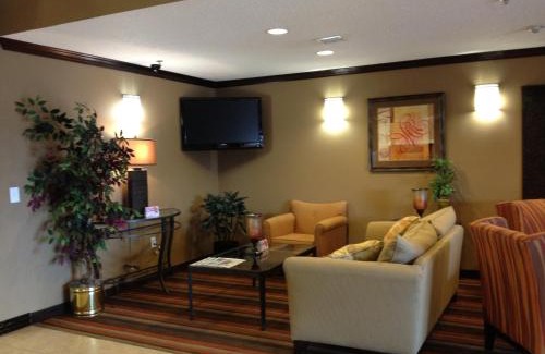 Wichita Falls Hotel | Best Western Plus University Inn & Suites