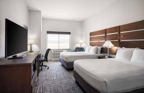 Wellborn Hotel | Best Western Plus College Station Inn & Suites