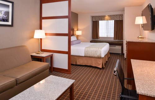 Briargate Hotel | Best Western Plus Peak Vista Inn & Suites