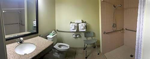 Patterson Hotel | Best Western Plus Villa Del Lago Inn