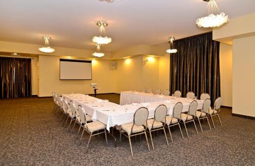 Woodstock Hotel | Best Western Plus Woodstock Hotel Conference Centre