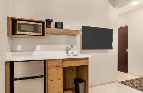 Zion National Park South Entrance Hotel | Best Western Plus Zion Canyon Inn & Suites