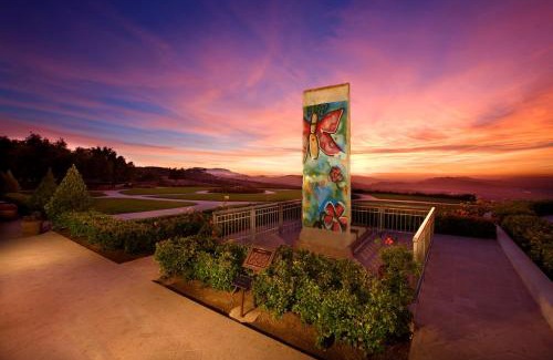 Simi Valley Hotel | Best Western Posada Royale Hotel & Suites