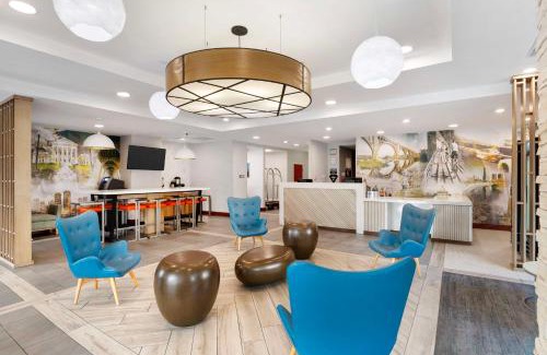 South Richmond Hotel | Best Western Premier Richmond City Gateway