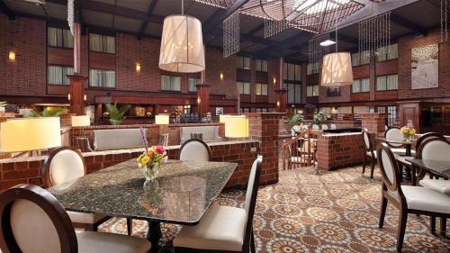 Harrisburg Hotel | Best Western Premier the Central Hotel & Conference Center