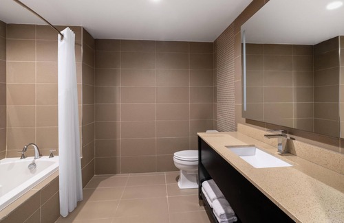 North Bergen Hotel | Best Western Premier NYC Gateway Hotel