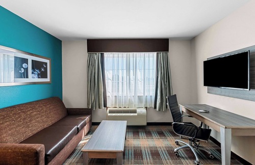 Pine Bluff Hotel | Best Western Presidential Hotel & Suites