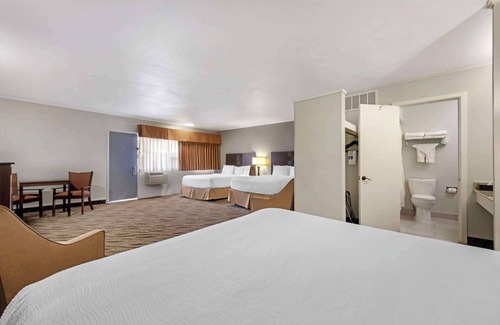 Dawn Hotel | Best Western Red Carpet Inn