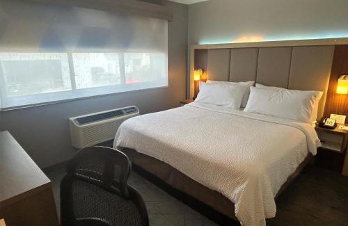 Flower Hill Hotel | Best Western Roslyn-Long Island Hotel