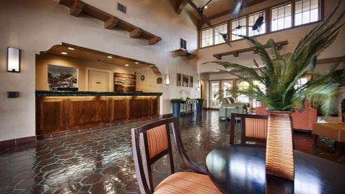Bonita Hotel | Best Western San Dimas Hotel & Suites