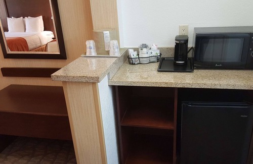 Bonita Hotel | Best Western San Dimas Hotel & Suites