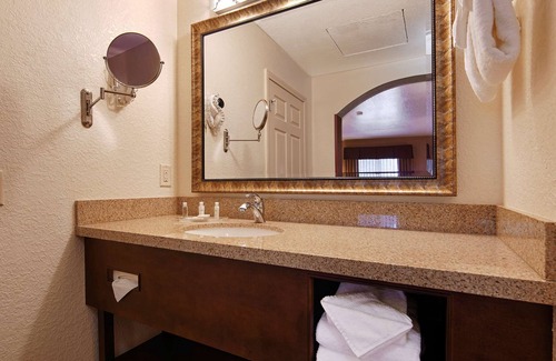 Bonita Hotel | Best Western San Dimas Hotel & Suites