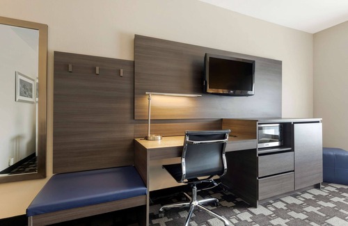 Seminole Hotel | Best Western Seminole Inn & Suites