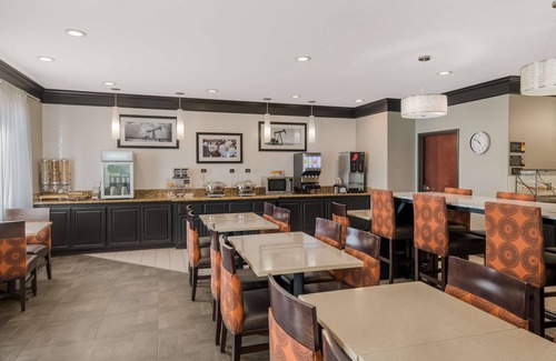 Levelland Hotel | Best Western South Plains Inn & Suites