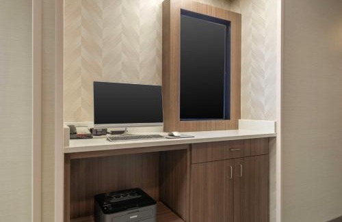 Barton Hotel | Best Western St. Clairsville Inn & Suites