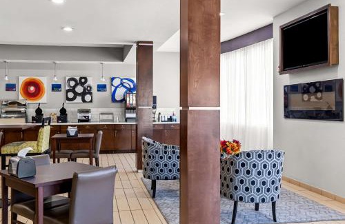 Hazelwood Hotel | Best Western St. Louis Airport North Hotel & Suites