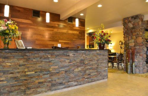 Pecos Hotel | Best Western Swiss Clock Inn