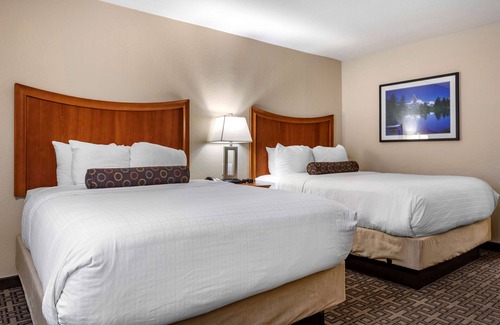 Pecos Hotel | Best Western Swiss Clock Inn