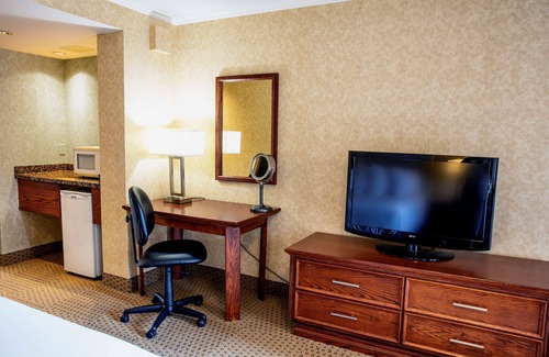 Newmarket Hotel | Best Western Voyageur Place Hotel