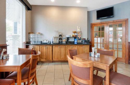 Colfax Hotel | Best Western Wheatland Inn