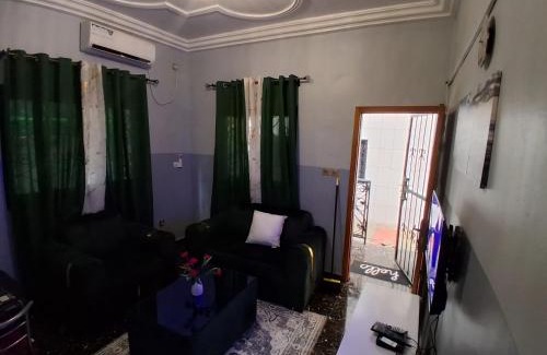 Mbam-et-Inoubou Apartment | Bestoria Hills Lodge