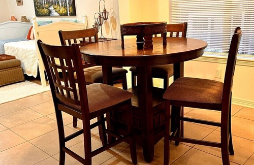 Tyler Apartment | BestStays@Turquoise Near Hospitals andTJC TV’s in all bedrooms