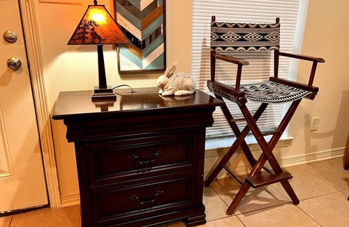Tyler Apartment | BestStays@Turquoise Near Hospitals andTJC TV’s in all bedrooms