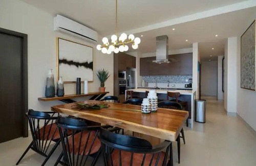 Colonia El Progreso Condo | BestView New Condo w/Arch View 2.5 BA 2 BR