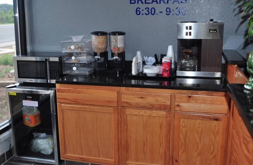 Ruidoso Downs Hotel | Bestway Inn
